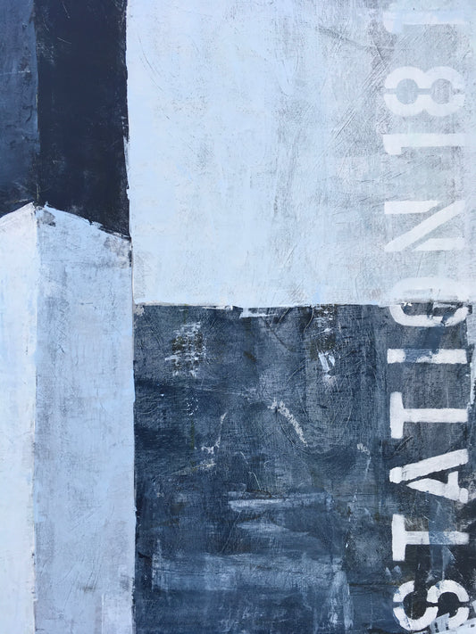 Charleston Light in Blue